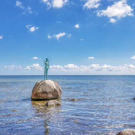 Family In By The Sea * Sellin (Rugen)
